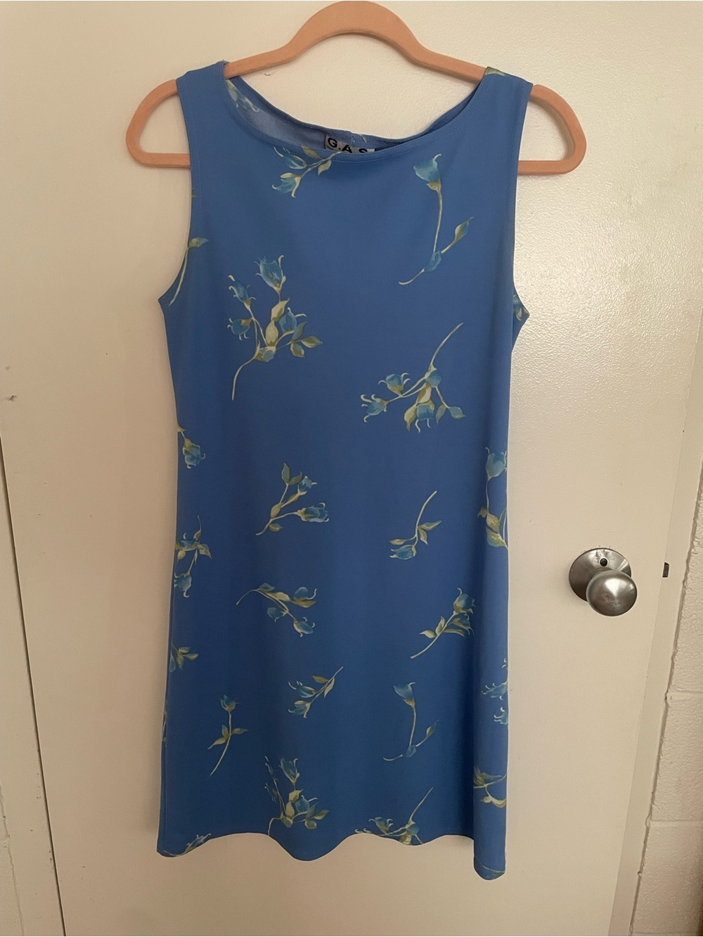 Sleeveless Blue Floral Shift Dress